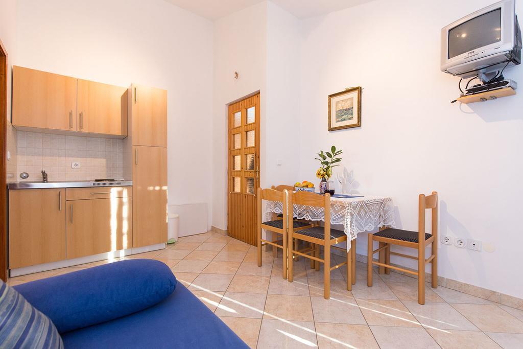 Apartments Juras Brzac Extérieur photo